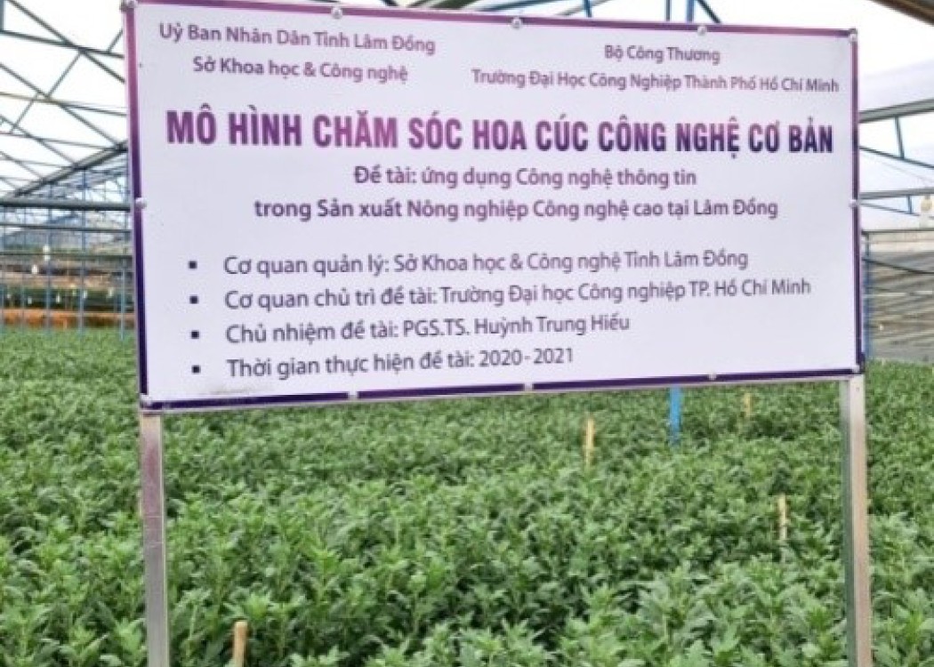 { image.description != null ? image.description : image.filename }}