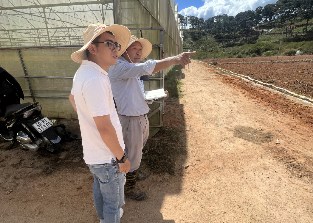 { image.description != null ? image.description : image.filename }}